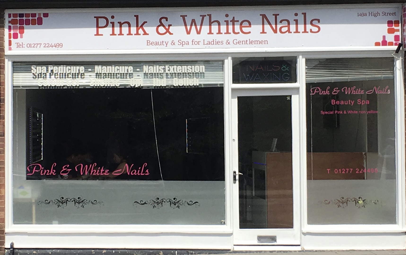 Pink & White · Photos 3
